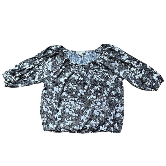 Michael Kors Tops - Stunning Michael Kors Blouse – 2X (Blue & White Floral)